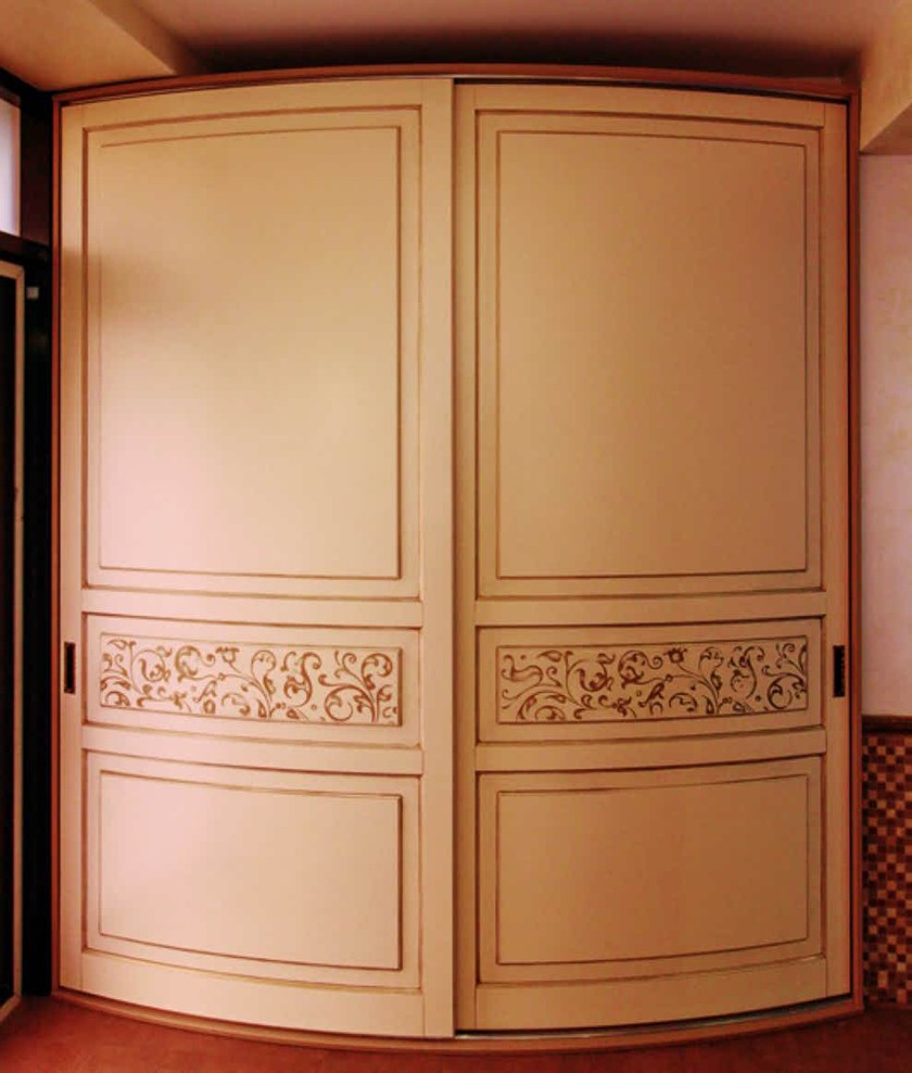 Радиусный шкаф купе с фрезеровкой, эмаль Волгоград